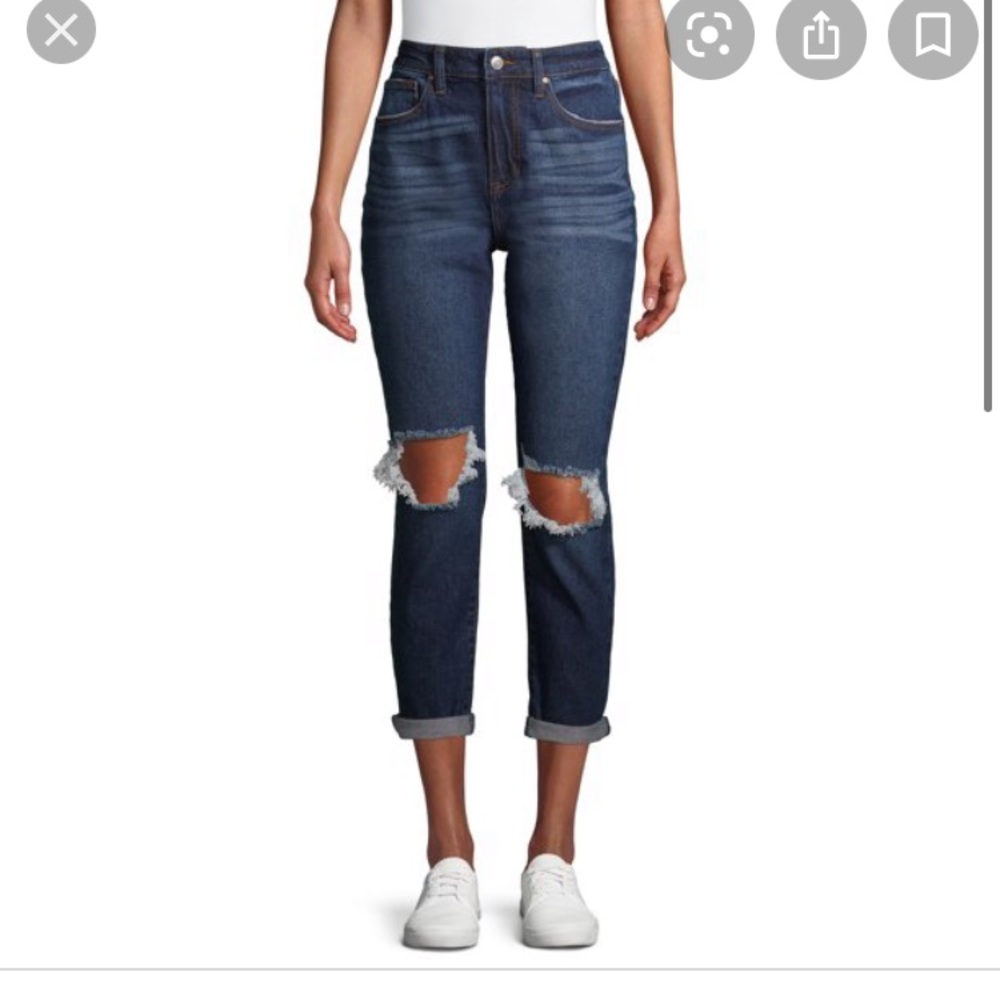 No Boundaries Rigid Denim Ripped Mom Jeans